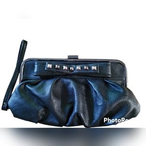 JESSICA SIMPSON CLUTCH